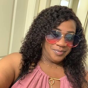 Meet your Posher, Teresa